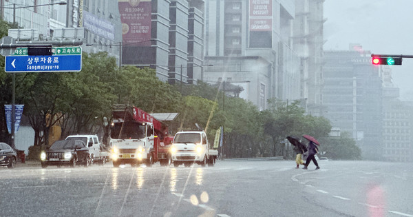 지난 30일, 연일 비가 내린 광주의 모습 (사진 = 연합뉴스)